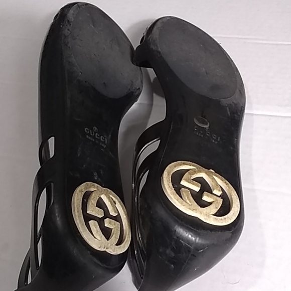 6️⃣🛑(SOLD)🛑.  GUCCI PEEP-TOE RUBBER SANDALS - Picture 5 of 8